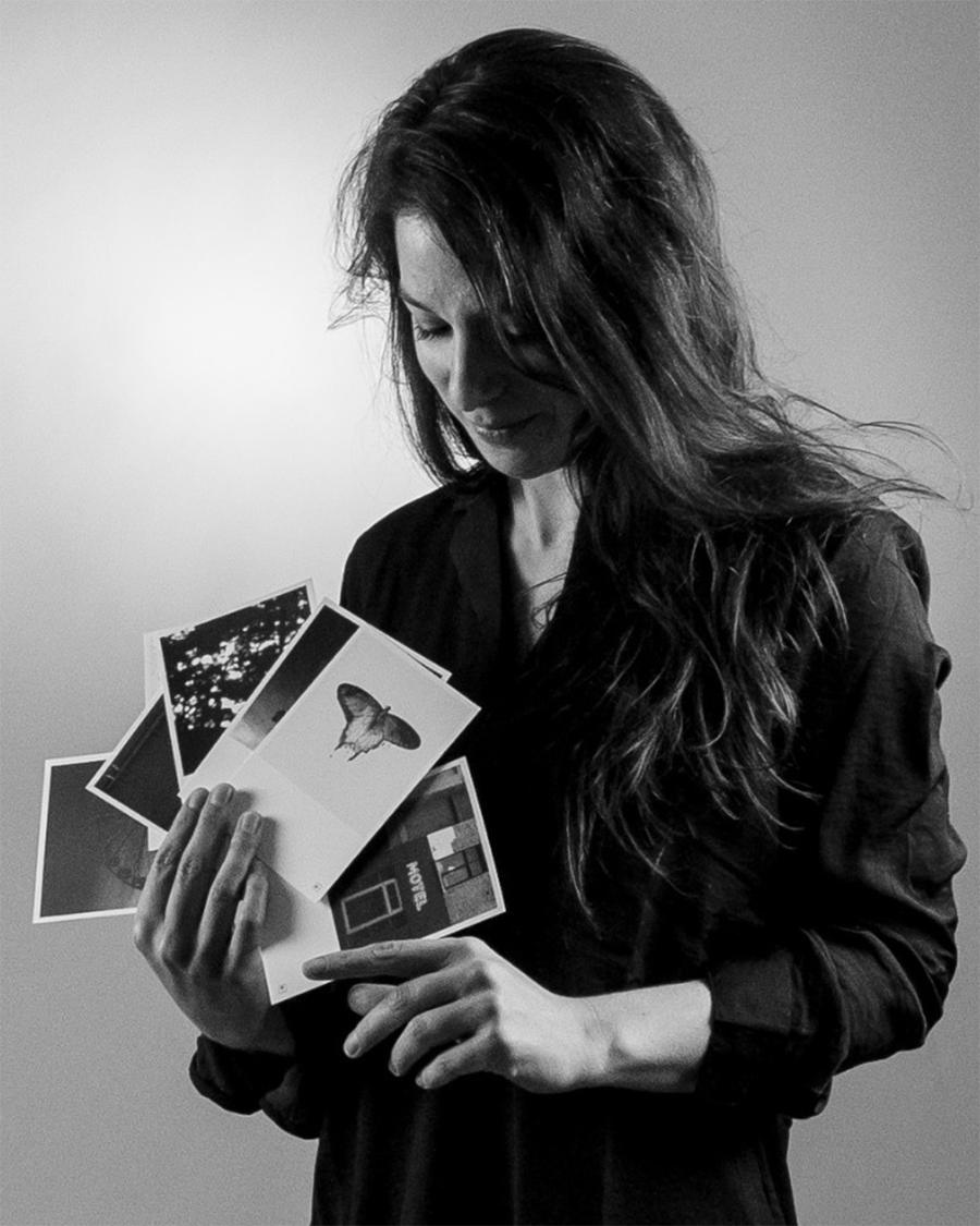 Portrait_carré_barré